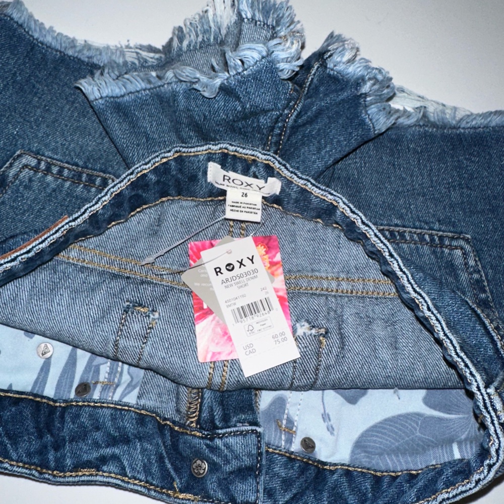 ROXY “New Swell” distressed denim blue jean cutoff boho shorts 25 26 27 - Picture 8 of 8